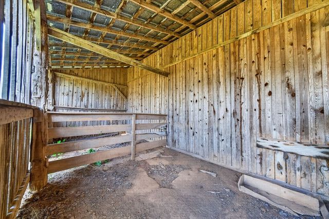 1444 Cherry Creek Rd, Sparta, TN 38583
