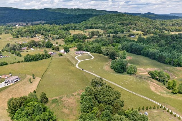 1444 Cherry Creek Rd, Sparta, TN 38583