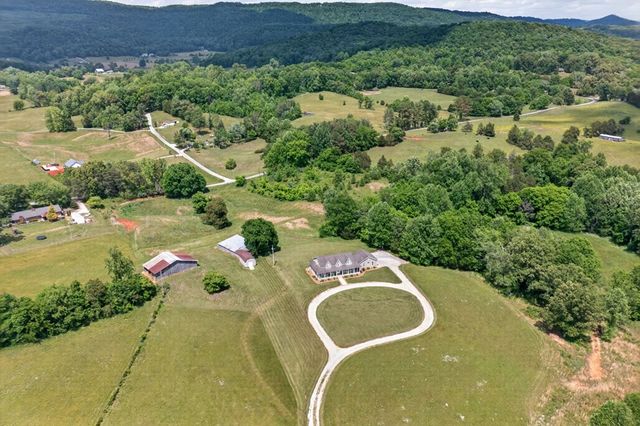 1444 Cherry Creek Rd, Sparta, TN 38583