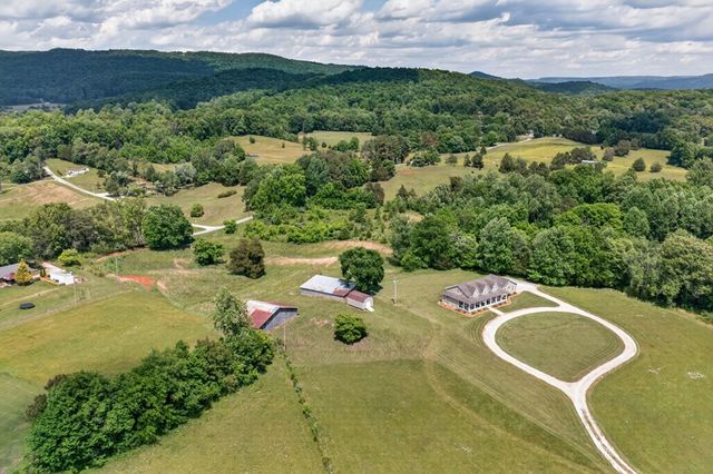 1444 Cherry Creek Rd, Sparta, TN 38583