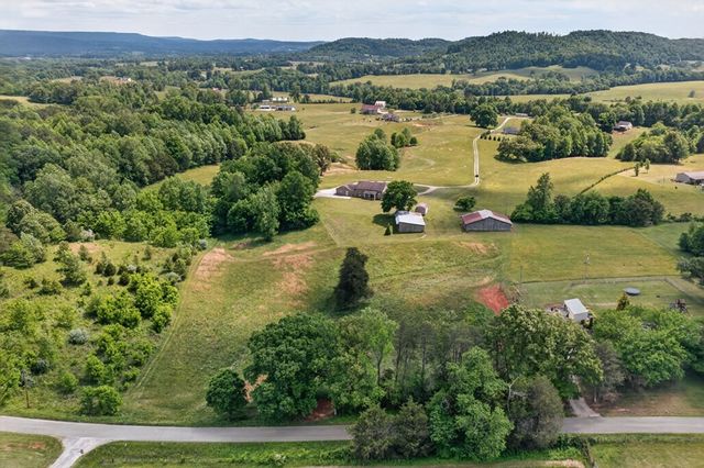1444 Cherry Creek Rd, Sparta, TN 38583