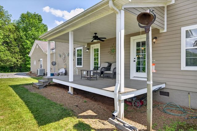 1444 Cherry Creek Rd, Sparta, TN 38583