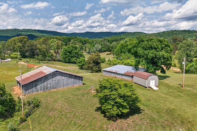 1444 Cherry Creek Rd, Sparta, TN 38583
