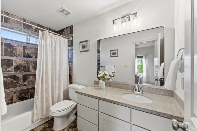 10 Spincaster Drive, Spring, TX 77389