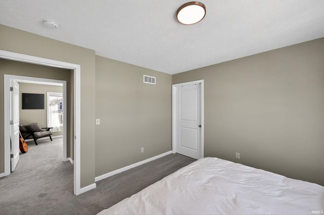 1544 E Edgar Avenue, Mishawaka, IN 46545