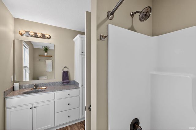 1544 E Edgar Avenue, Mishawaka, IN 46545