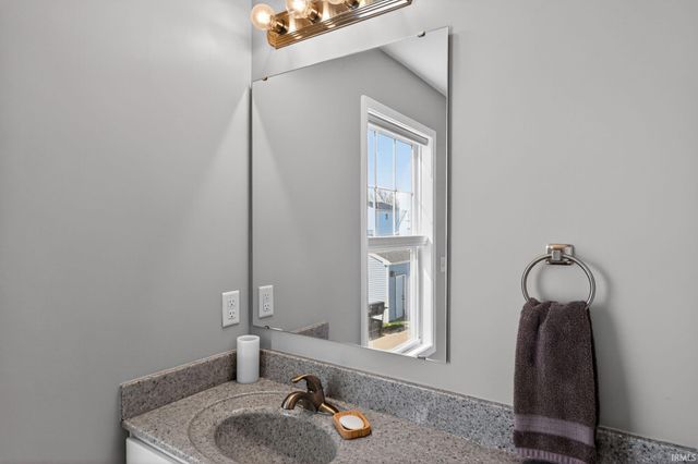 1544 E Edgar Avenue, Mishawaka, IN 46545