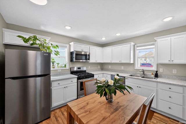 1544 E Edgar Avenue, Mishawaka, IN 46545