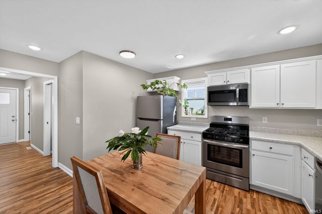 1544 E Edgar Avenue, Mishawaka, IN 46545