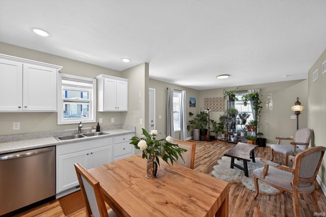 1544 E Edgar Avenue, Mishawaka, IN 46545