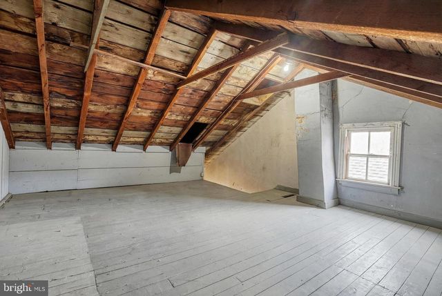 211 WASHINGTON ST, Hamburg, PA 19526