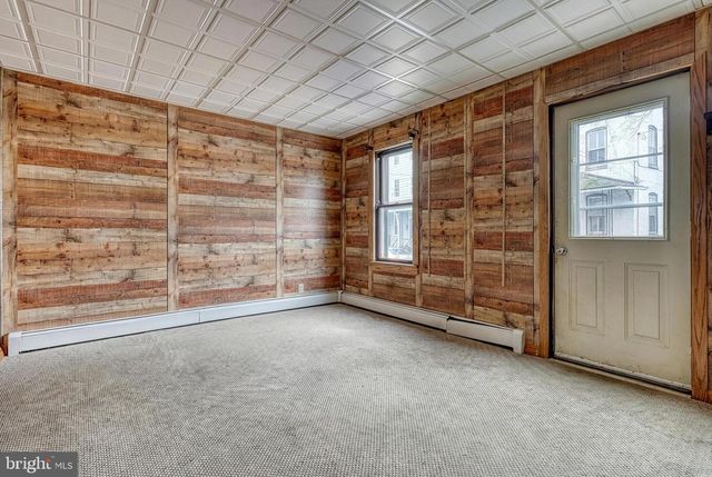 211 WASHINGTON ST, Hamburg, PA 19526