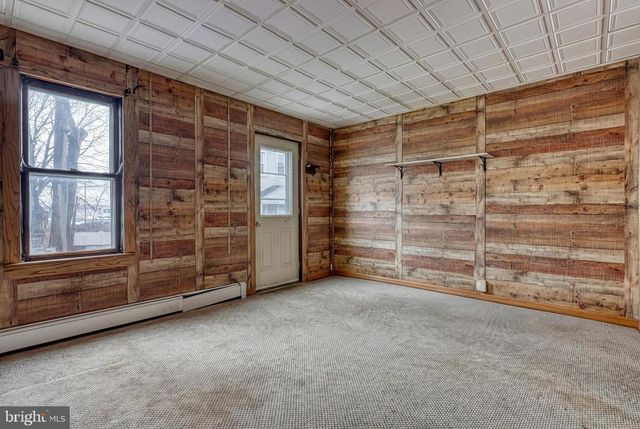 211 WASHINGTON ST, Hamburg, PA 19526