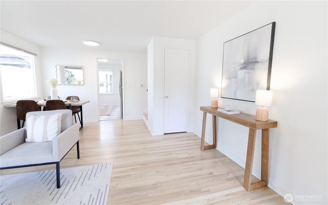 6012 40th Avenue NE, Seattle, WA 98115