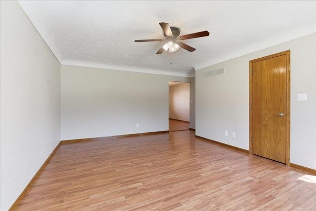 1515 W 5th Street, Cedar Falls, IA 50613