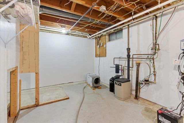 1515 W 5th Street, Cedar Falls, IA 50613