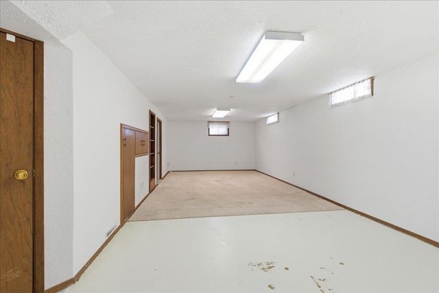 1515 W 5th Street, Cedar Falls, IA 50613