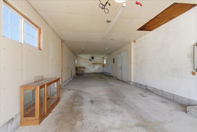 1515 W 5th Street, Cedar Falls, IA 50613