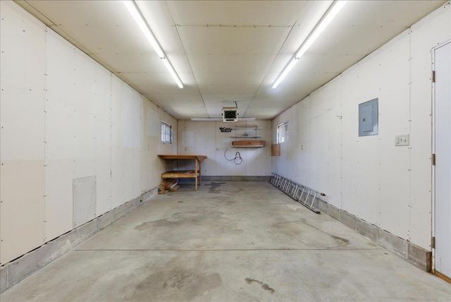 1515 W 5th Street, Cedar Falls, IA 50613