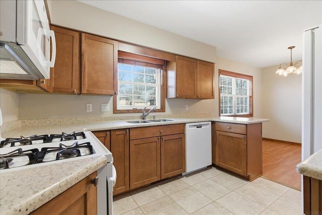 1515 W 5th Street, Cedar Falls, IA 50613