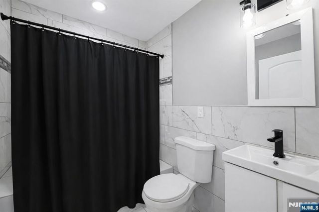 146 Poplar, Ridgefield Park, NJ 07660