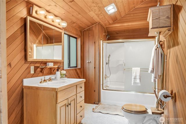 13251 Lake Shore Drive NW, Poulsbo, WA 98370