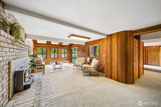 13251 Lake Shore Drive NW, Poulsbo, WA 98370