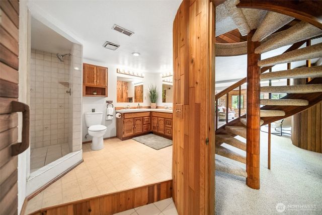 13251 Lake Shore Drive NW, Poulsbo, WA 98370