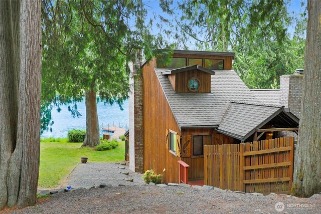 13251 Lake Shore Drive NW, Poulsbo, WA 98370