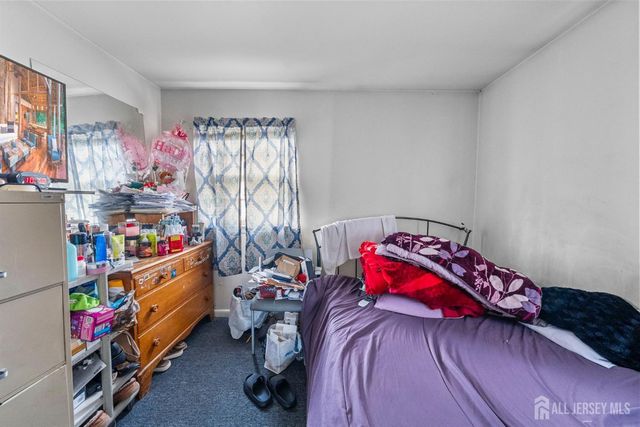 55 Frank Street, Franklin Twsp, NJ 08873