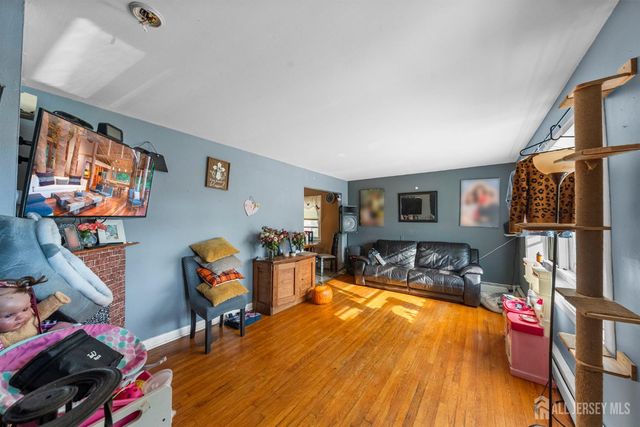 55 Frank Street, Franklin Twsp, NJ 08873