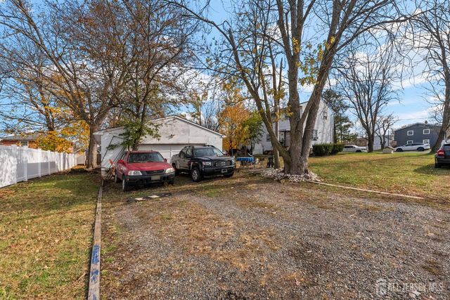 55 Frank Street, Franklin Twsp, NJ 08873