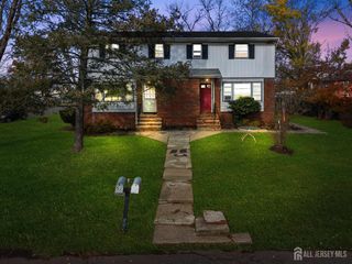 55 Frank Street, Franklin Twsp, NJ 08873