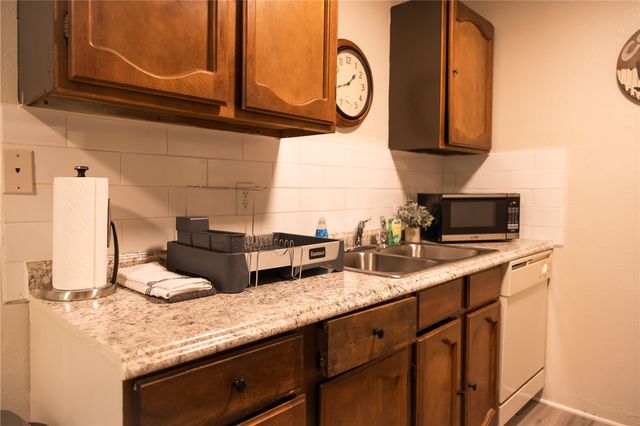 706 Navidad Street, Bryan, TX 77801