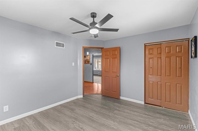 4132 Crestland Drive, St Louis, MO 63121