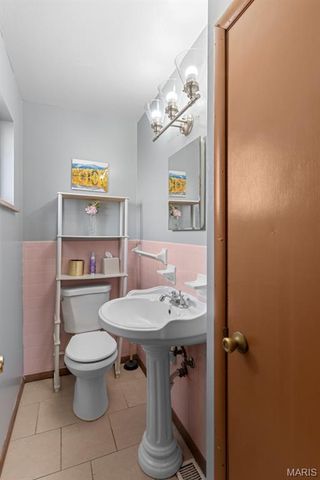 4132 Crestland Drive, St Louis, MO 63121