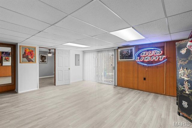 4132 Crestland Drive, St Louis, MO 63121