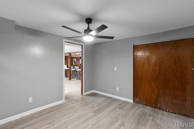 4132 Crestland Drive, St Louis, MO 63121