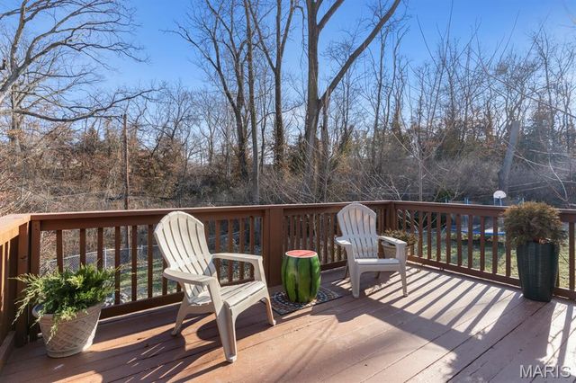 4132 Crestland Drive, St Louis, MO 63121