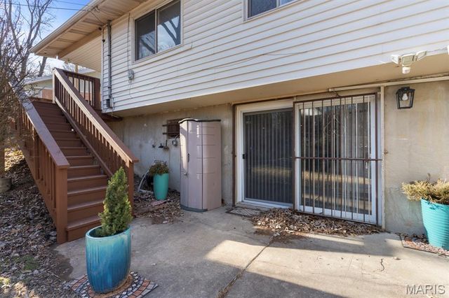 4132 Crestland Drive, St Louis, MO 63121