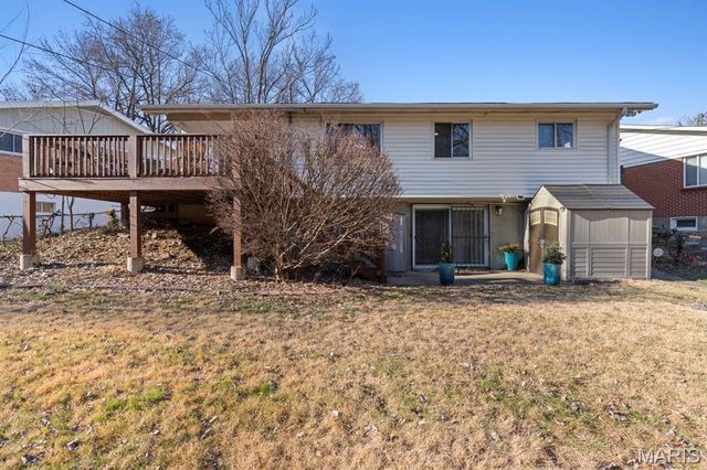 4132 Crestland Drive, St Louis, MO 63121