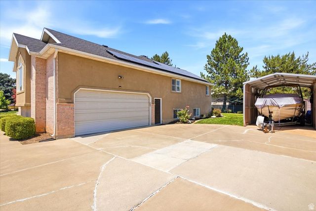 550 W 3950 S, Riverdale, UT 84405