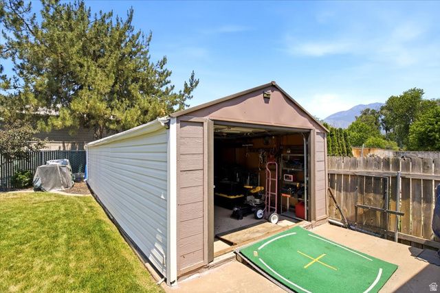 550 W 3950 S, Riverdale, UT 84405