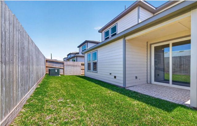 702 Sonfield Drive, Stafford, TX 77477