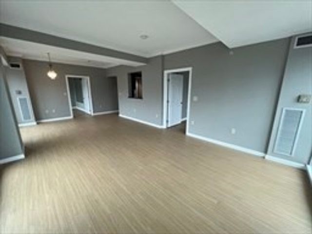 1 Nassau St 1401, Boston, MA 02111