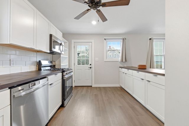 411 Market St, Rockland, MA 02370