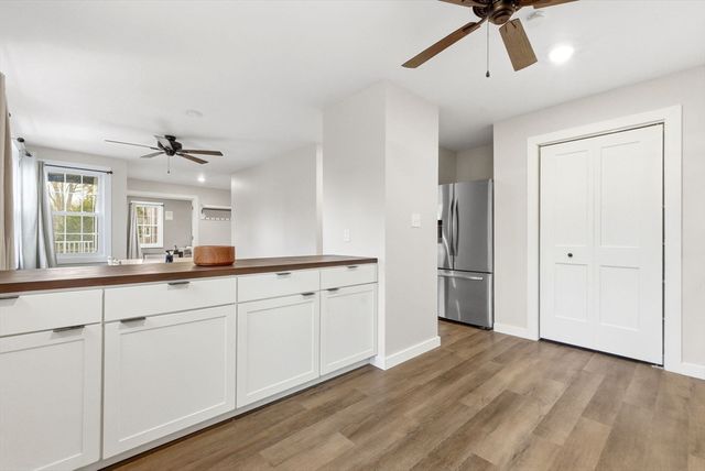 411 Market St, Rockland, MA 02370