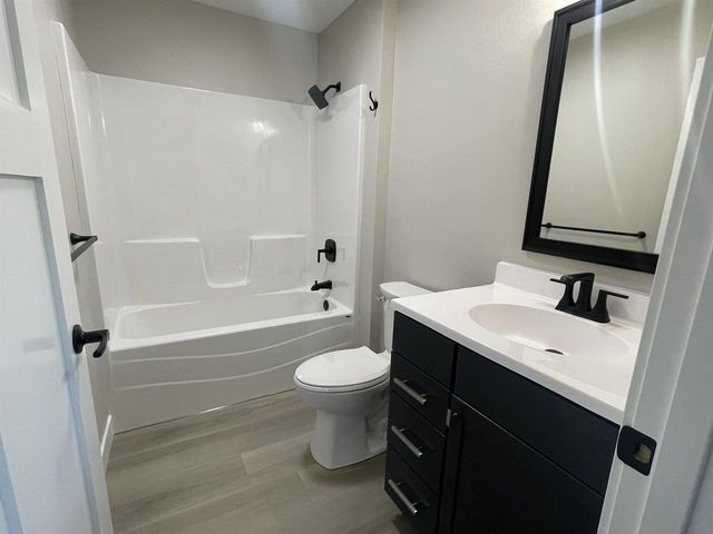 376 CANAL STREET #UNIT 1, Berlin, WI 54923