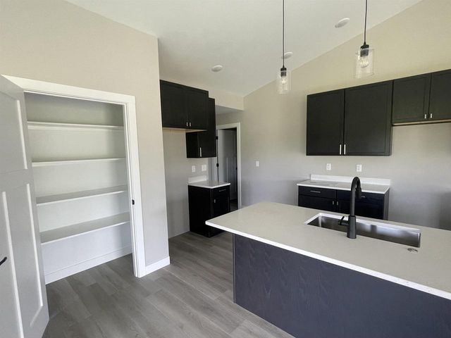 376 CANAL STREET #UNIT 1, Berlin, WI 54923