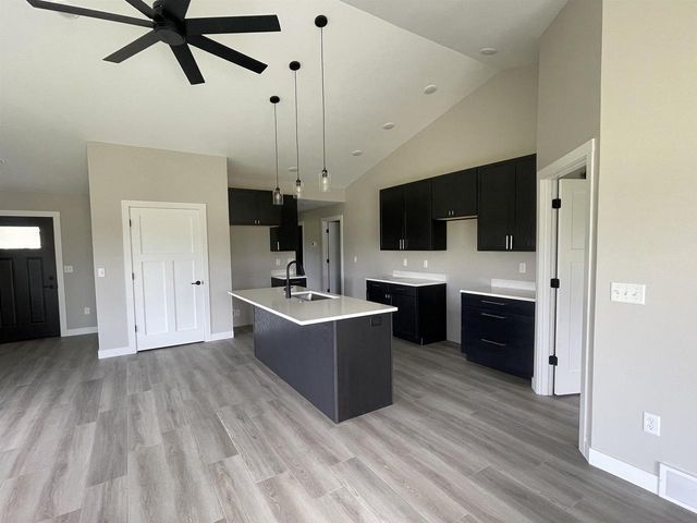 376 CANAL STREET #UNIT 1, Berlin, WI 54923